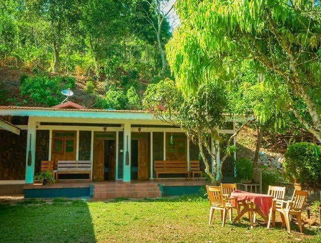 Cassells Jungle Resorts Vandiperiyār Exterior foto