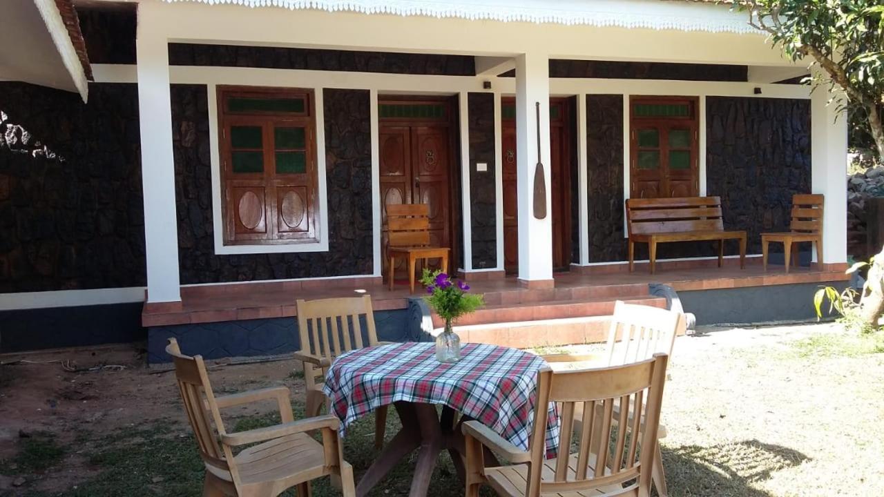 Cassells Jungle Resorts Vandiperiyār Exterior foto